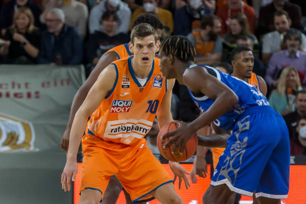 她们所需的 她们所需的